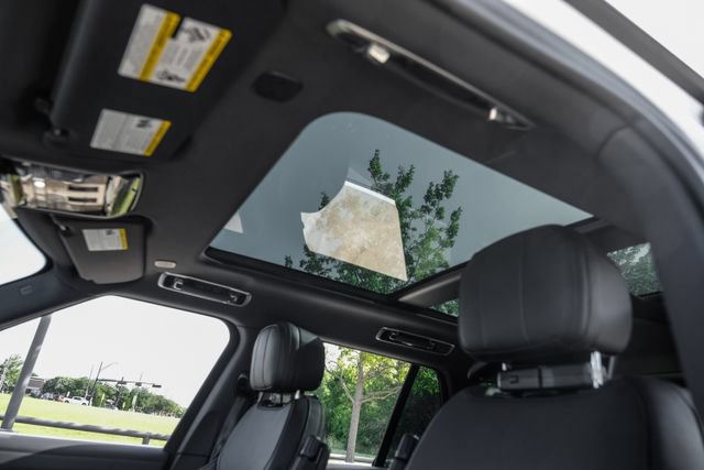 New 2026 Land Rover Range Rover SE AWD/4WD image 5