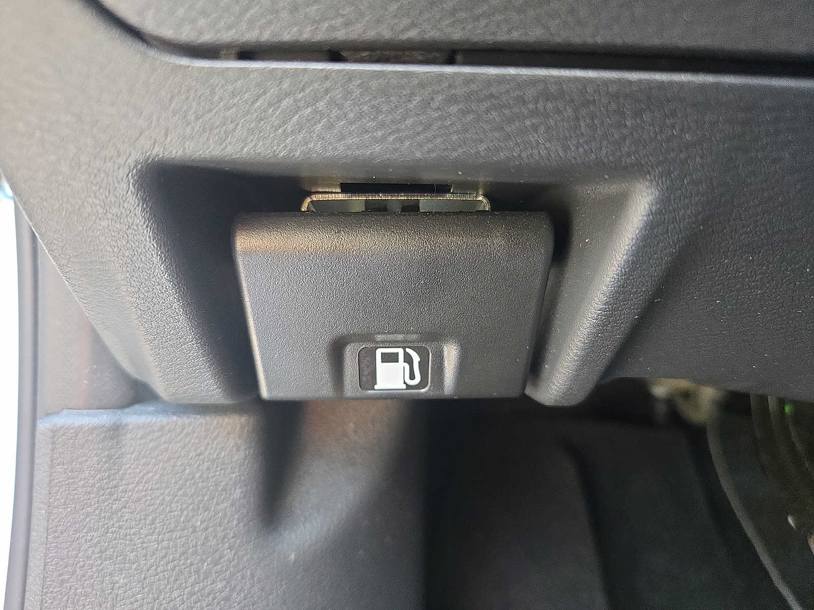 Used 2023 Nissan Sentra SV FWD image 23