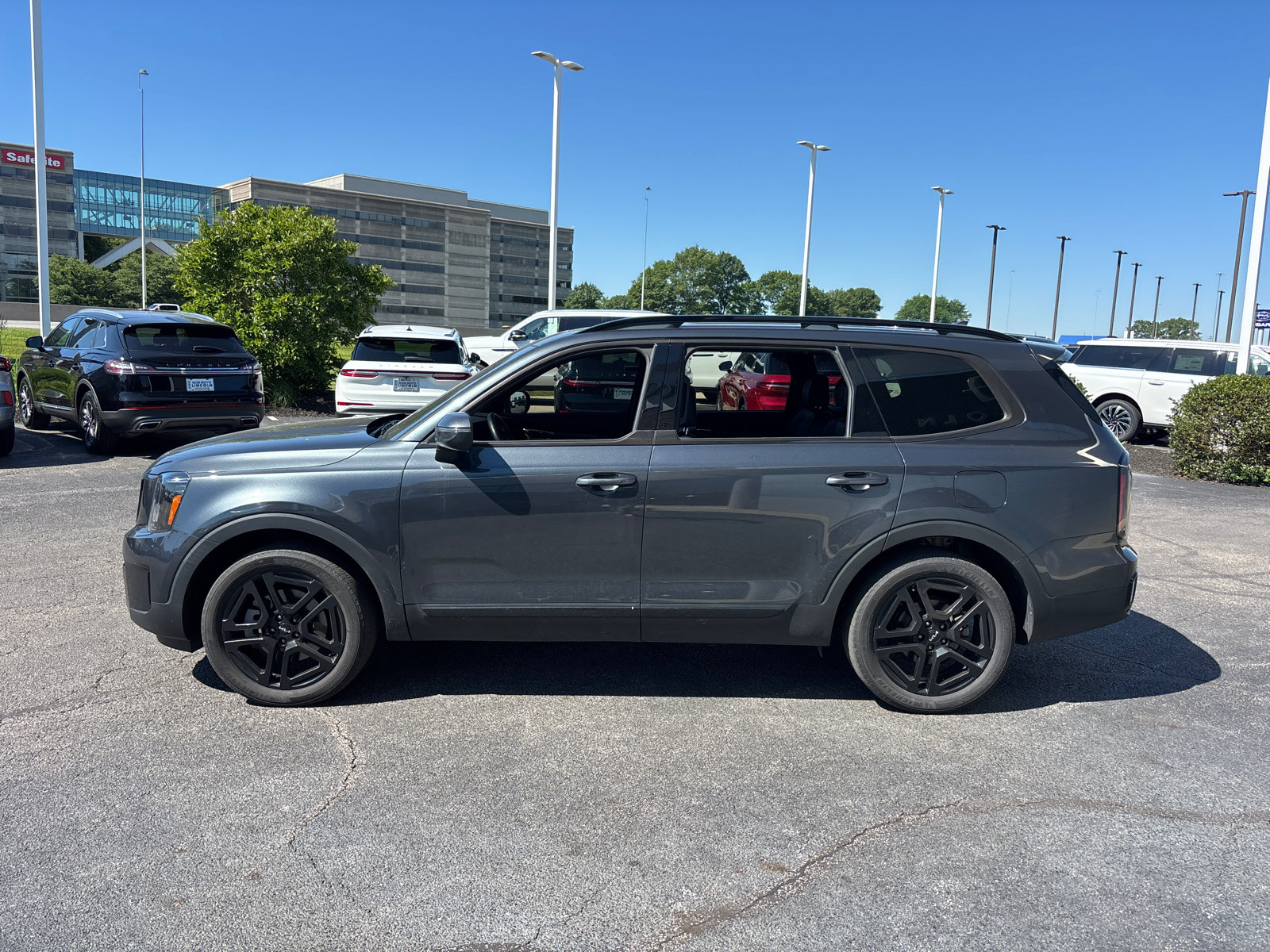 Used 2024 Kia Telluride EX X-Line AWD/4WD image 4