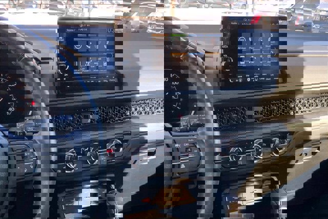 Used 2025 Honda CR-V Sport-L image 5