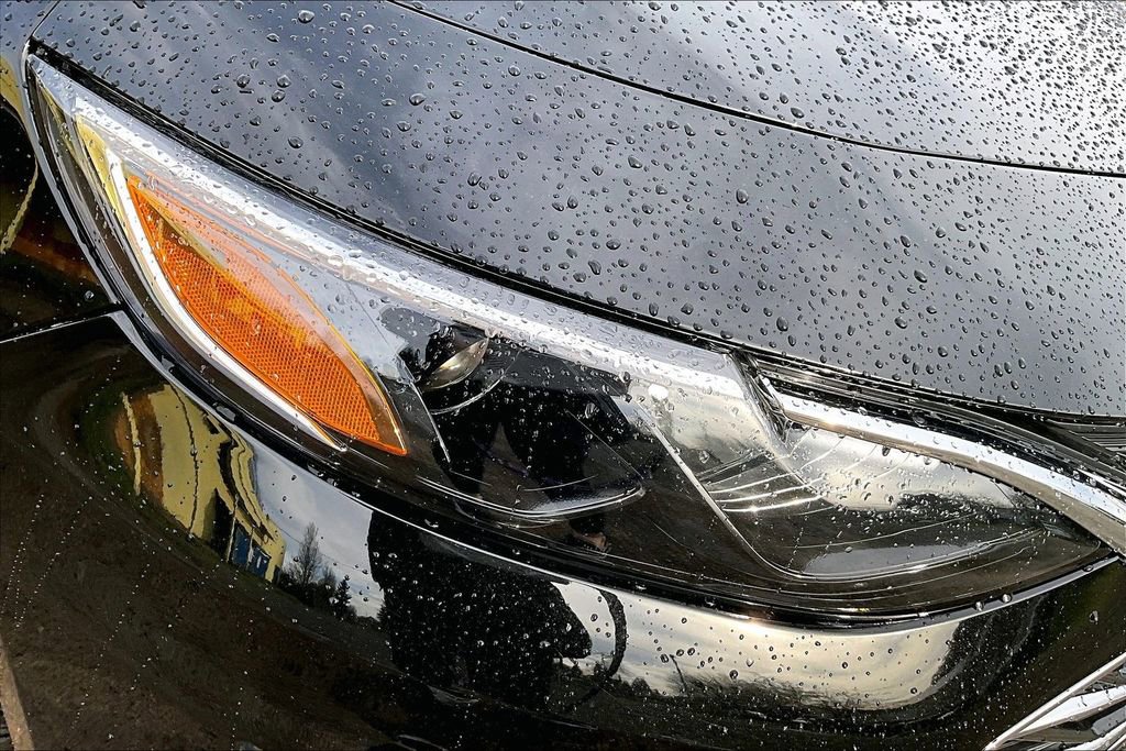 Used 2025 Chevrolet Malibu LT image 27