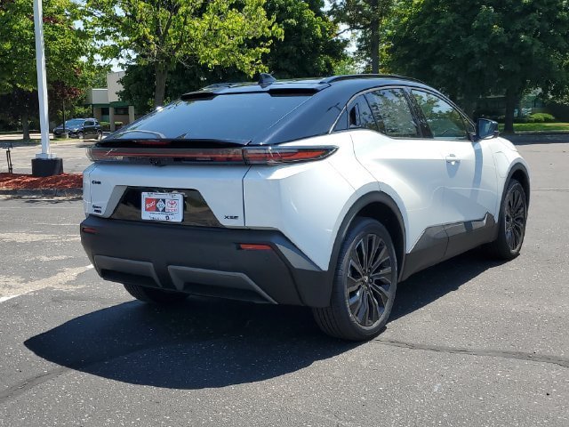 New 2026 Toyota C-HR AWD/4WD image 4