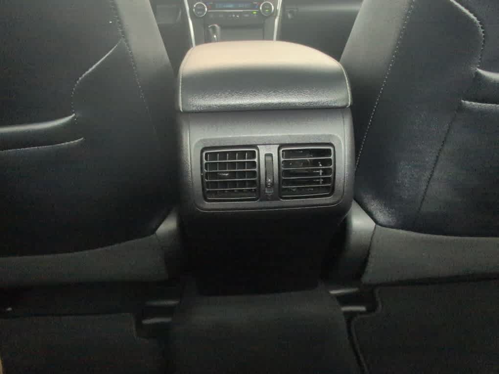 Used 2017 Toyota Camry XLE w/ Moonroof Package FWD image 19