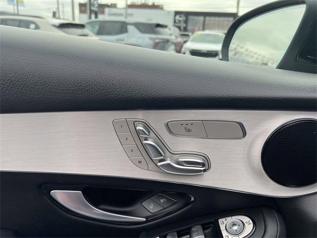 Used 2019 Mercedes-Benz GLC 300 4MATIC image 19