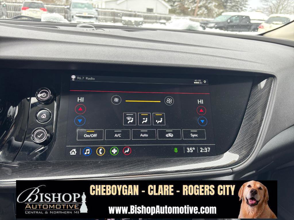 Used 2023 Buick Envision Preferred image 32