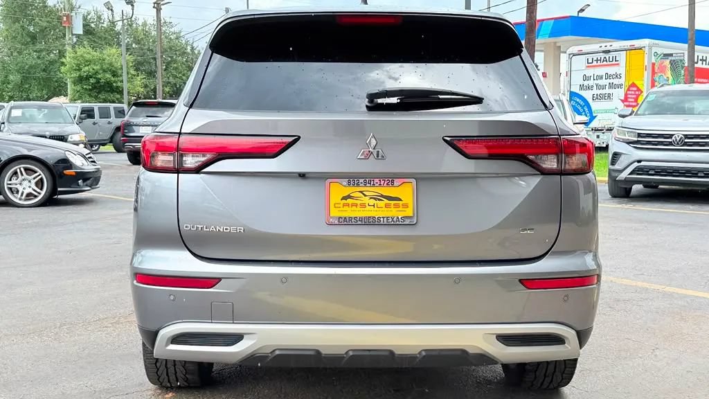 Used 2022 Mitsubishi Outlander SE FWD image 15