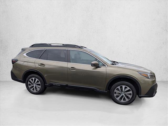 Used 2022 Subaru Outback Premium image 4