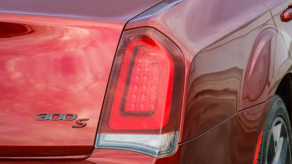 Used 2023 Chrysler 300 S image 10