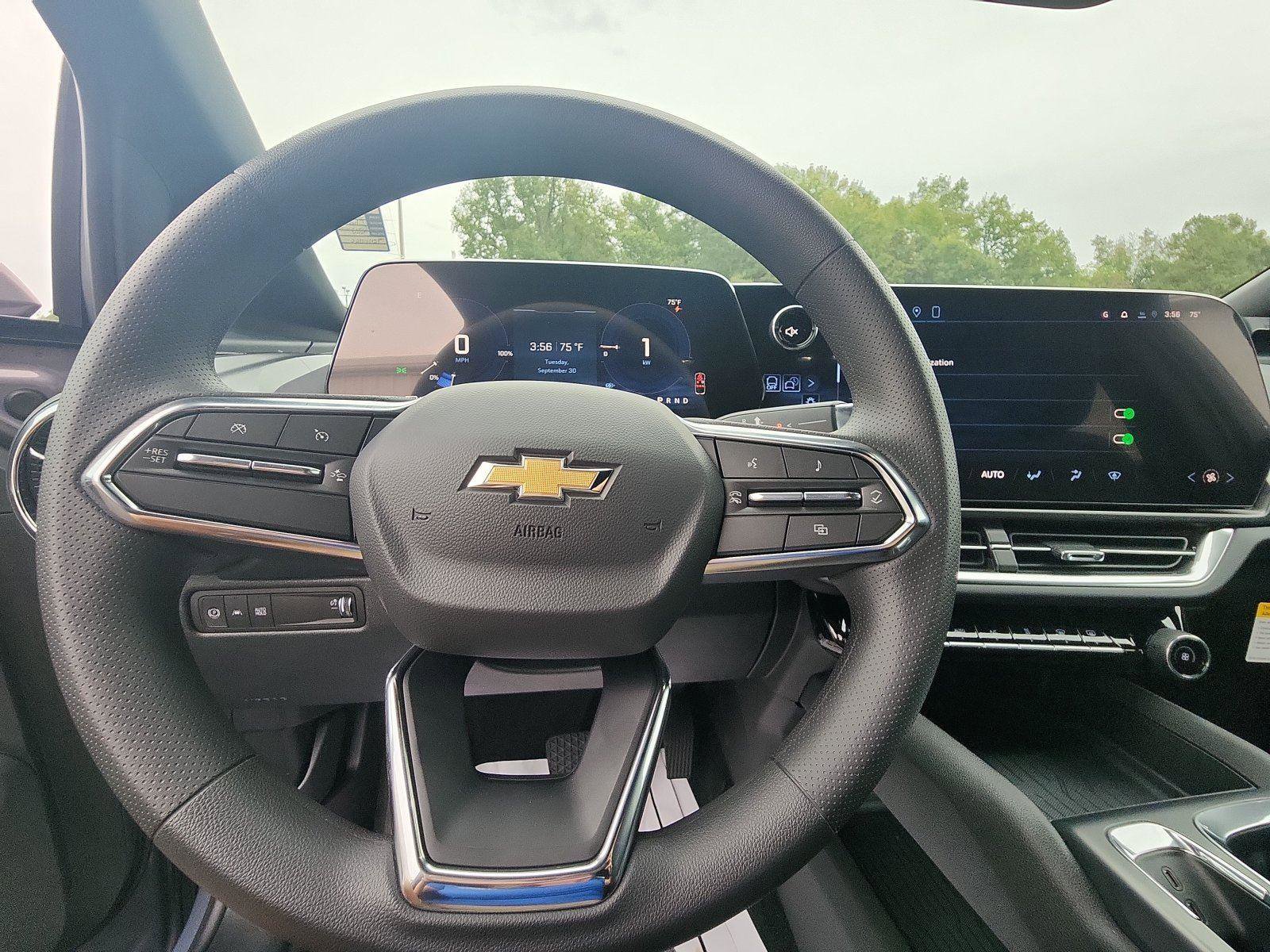 New 2026 Chevrolet Equinox EV LT image 15