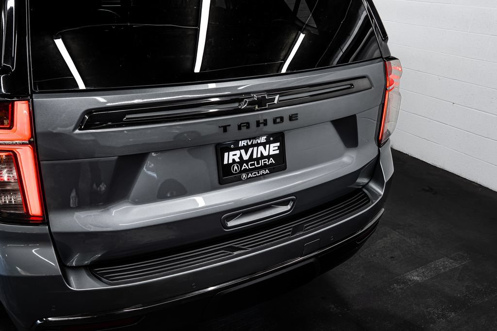Used 2022 Chevrolet Tahoe Z71 w/ Luxury Package AWD/4WD image 15