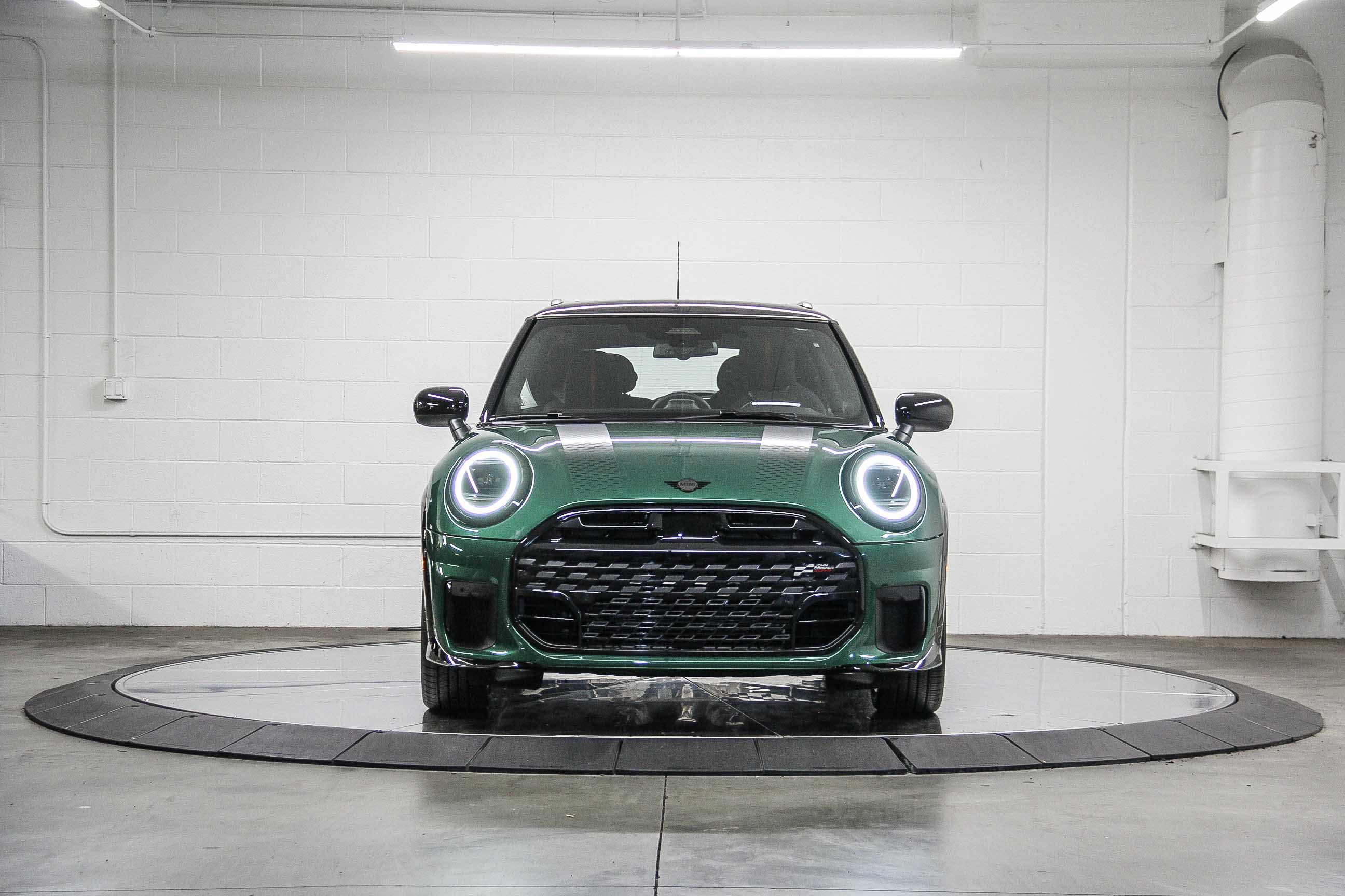 New 2026 MINI Cooper S image 2