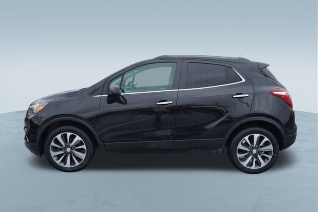 Used 2021 Buick Encore Preferred w/ Safety Package image 4