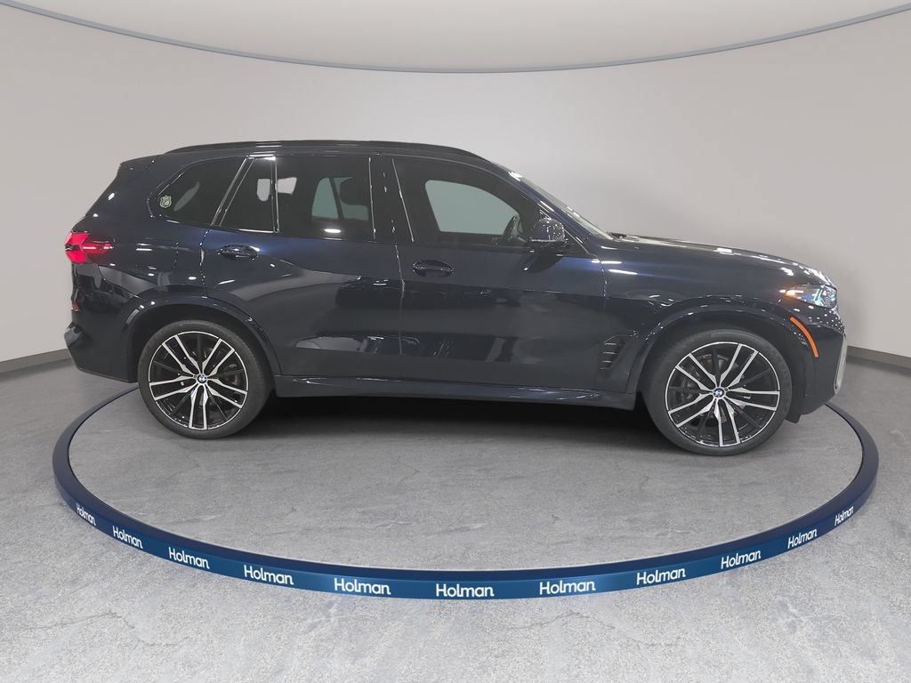 Certified 2025 BMW X5 sDrive40i w/ M Sport Package RWD image 4