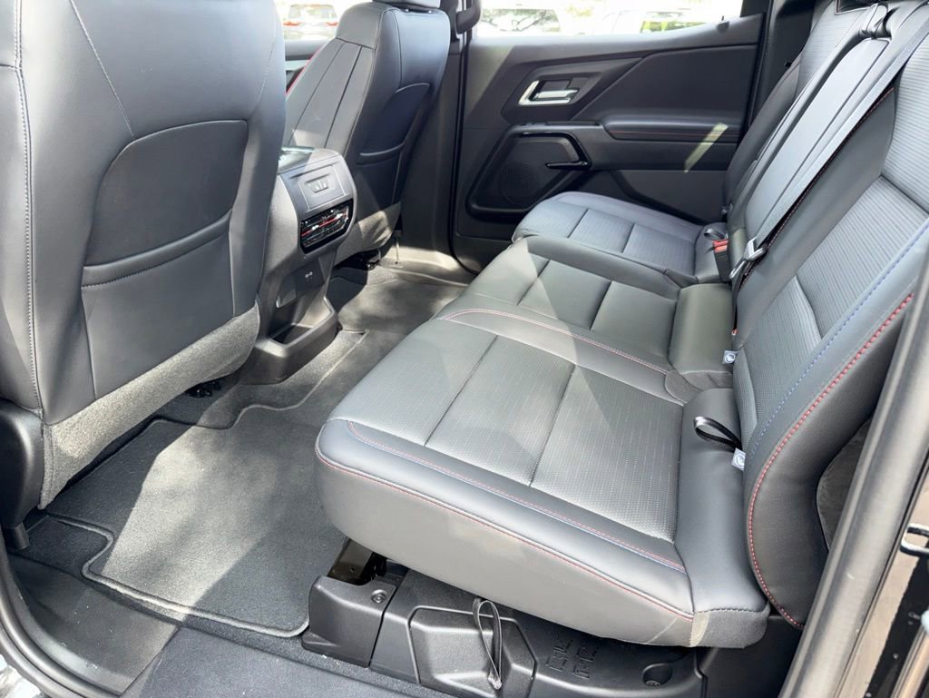 Used 2025 Chevrolet Silverado EV RST AWD/4WD image 36