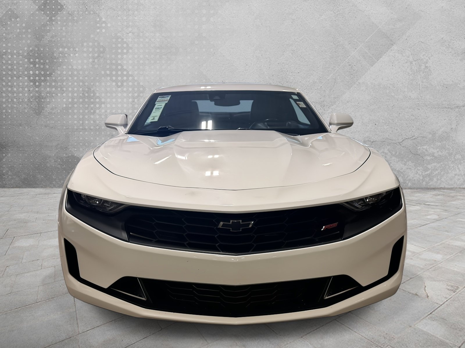 Used 2019 Chevrolet Camaro LT RWD image 2
