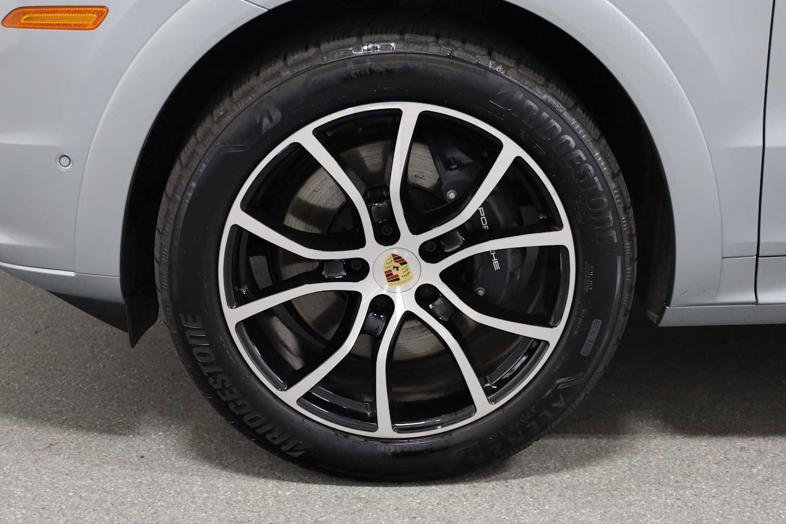 Certified 2024 Porsche Cayenne image 38