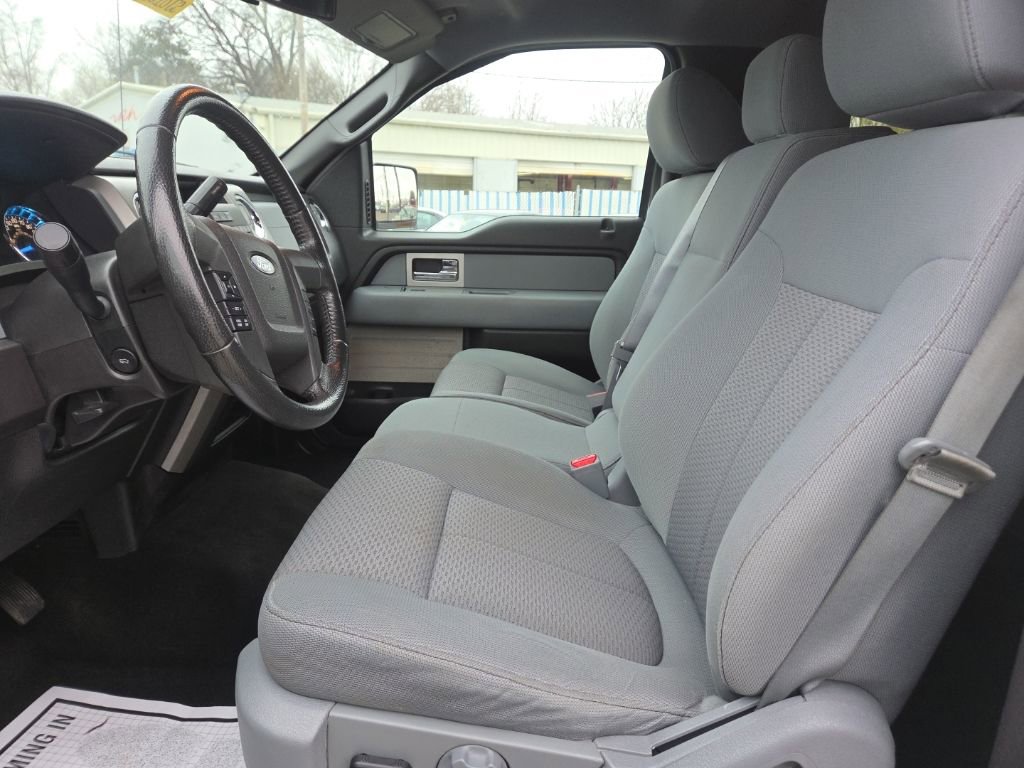 Used 2011 Ford F150 XLT w/ XLT Chrome Pkg image 16