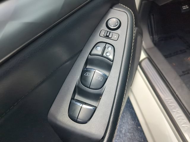 Used 2023 Nissan Maxima SV w/ Floor Mat Group FWD image 19