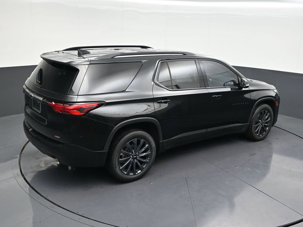 Used 2023 Chevrolet Traverse RS FWD image 20