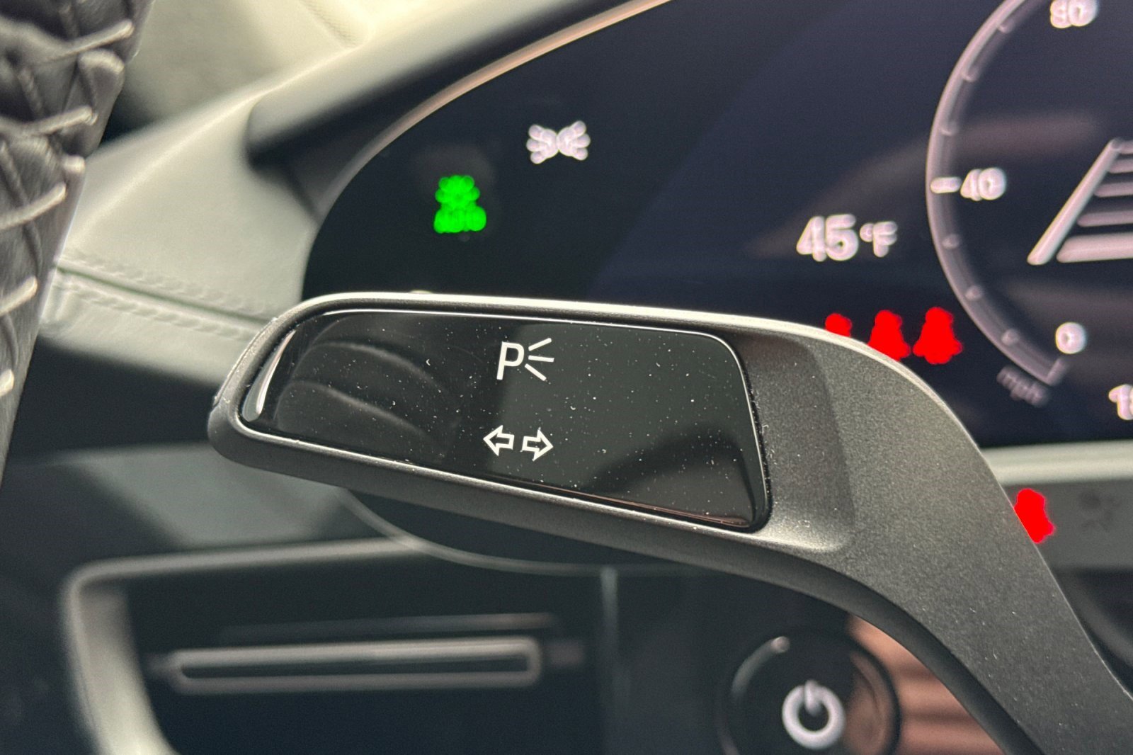 Used 2023 Porsche Taycan GTS image 31