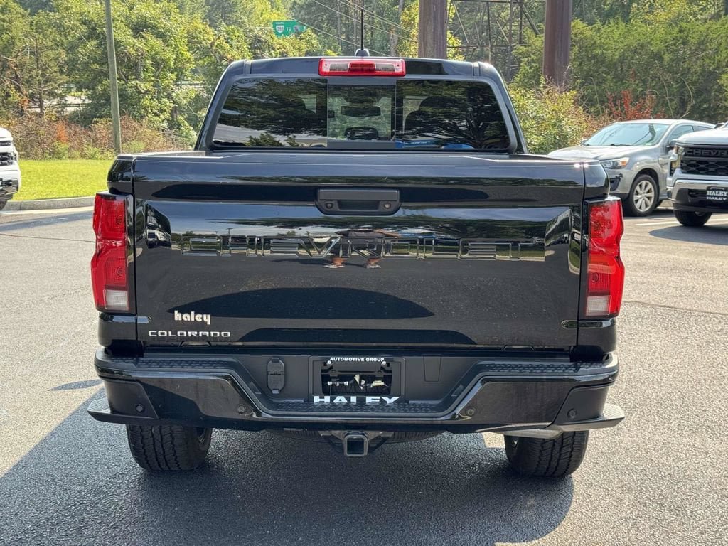 Used 2024 Chevrolet Colorado Z71 w/ Z71 Convenience Package 2 AWD/4WD image 23