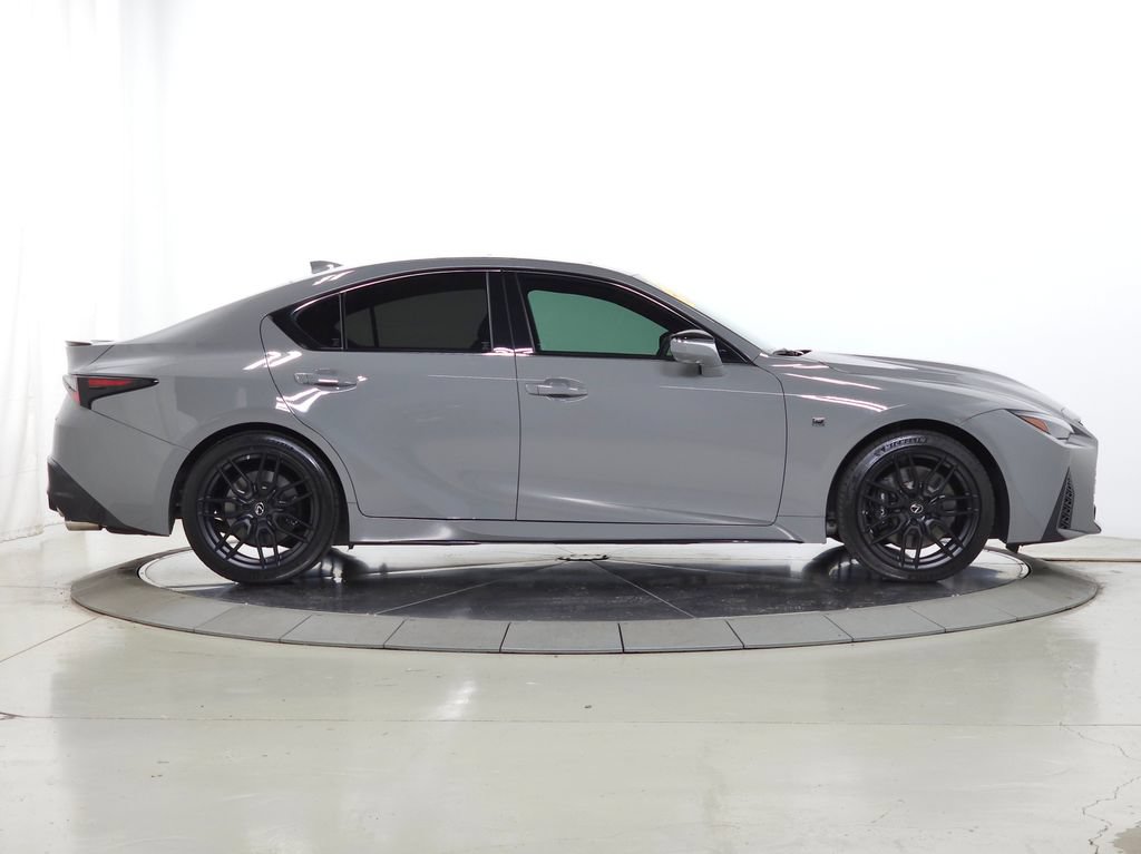 Used 2022 Lexus IS 500 RWD image 11