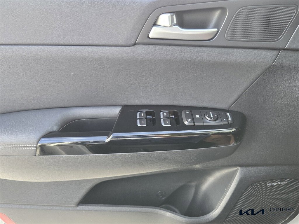 Used 2020 Kia Sportage EX w/ EX Technology Package image 35