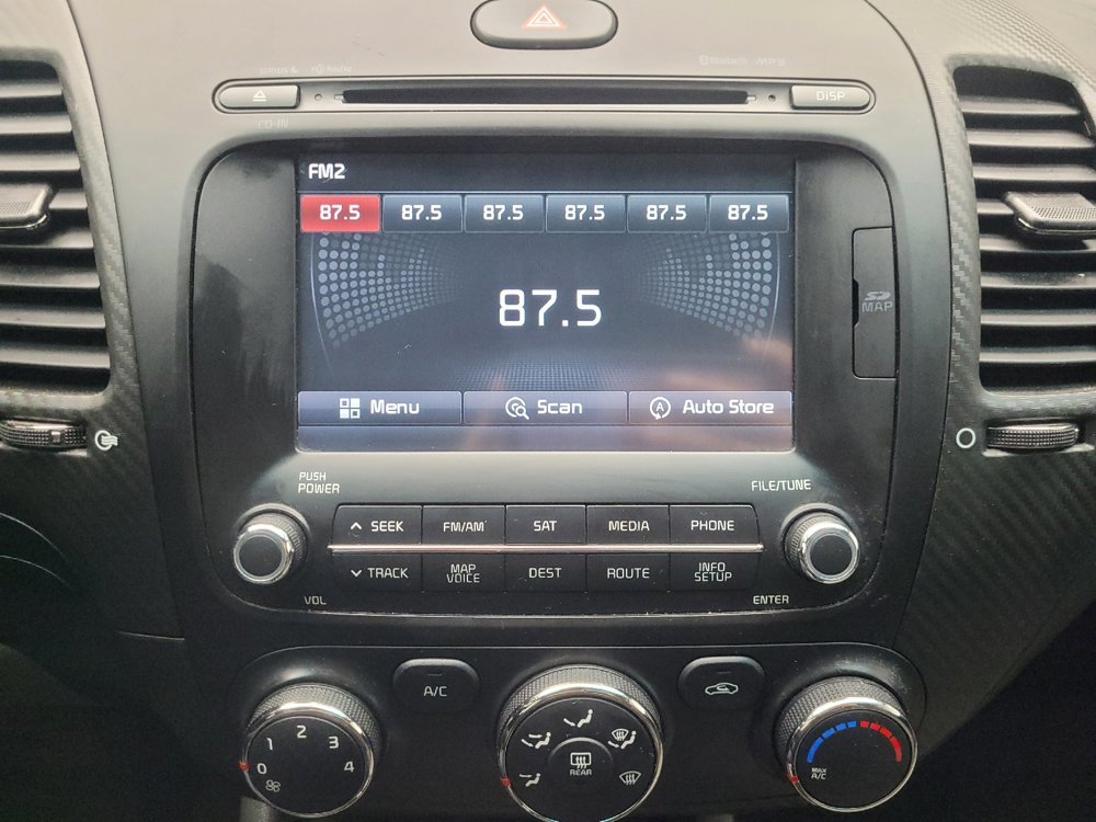 Used 2016 Kia Forte EX w/ EX Premium Package image 25