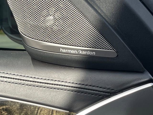 Used 2018 BMW M550i xDrive w/ Driving Assistance Package image 12