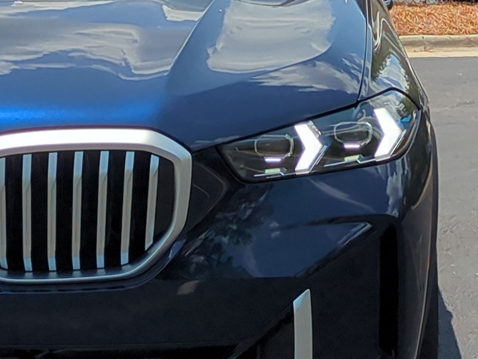New 2026 BMW X5 xDrive50e w/ Climate Comfort Package AWD/4WD image 6