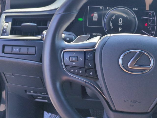 Used 2025 Lexus ES 300h w/ Premium Package FWD image 18