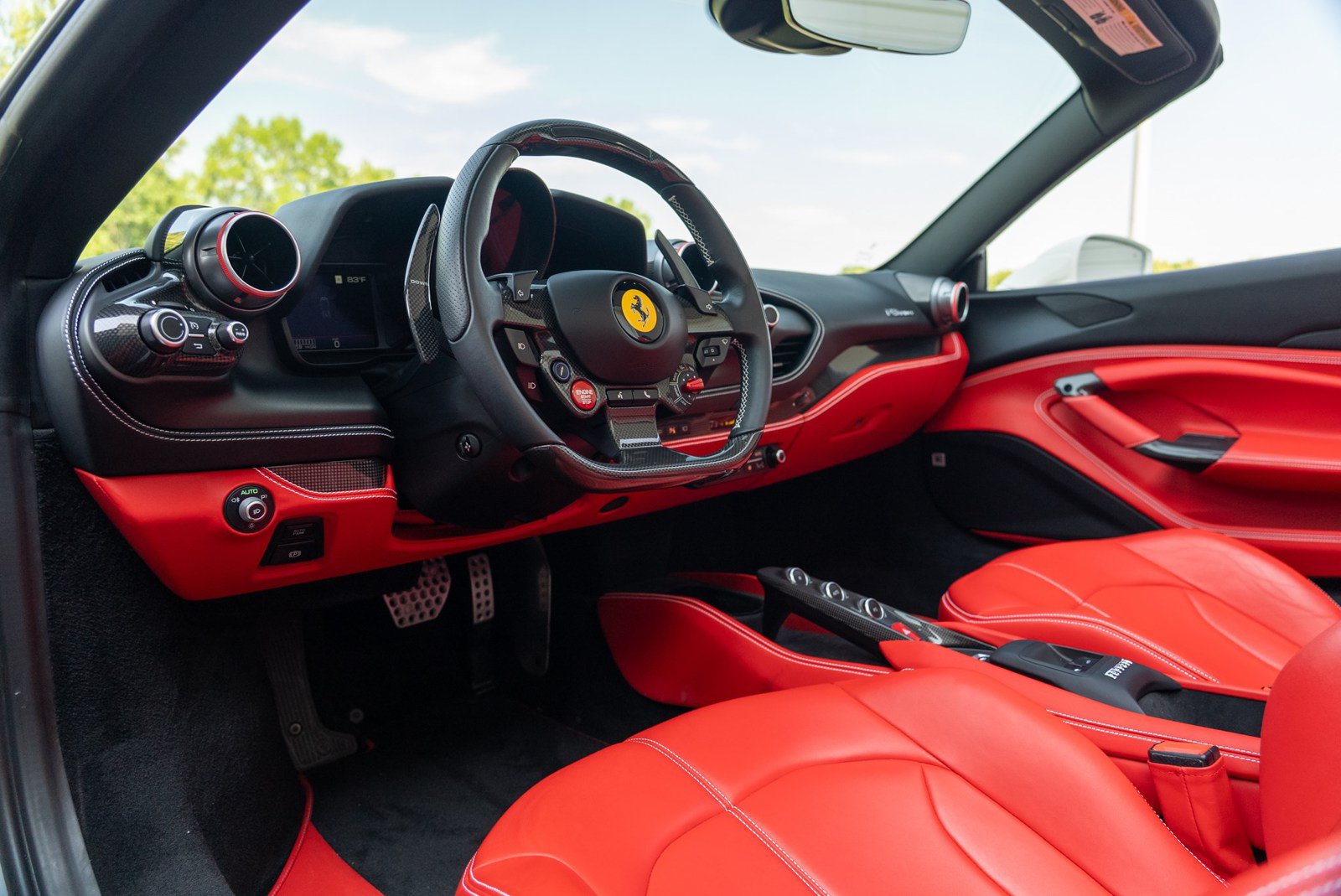 Used 2022 Ferrari F8 Tributo RWD image 36
