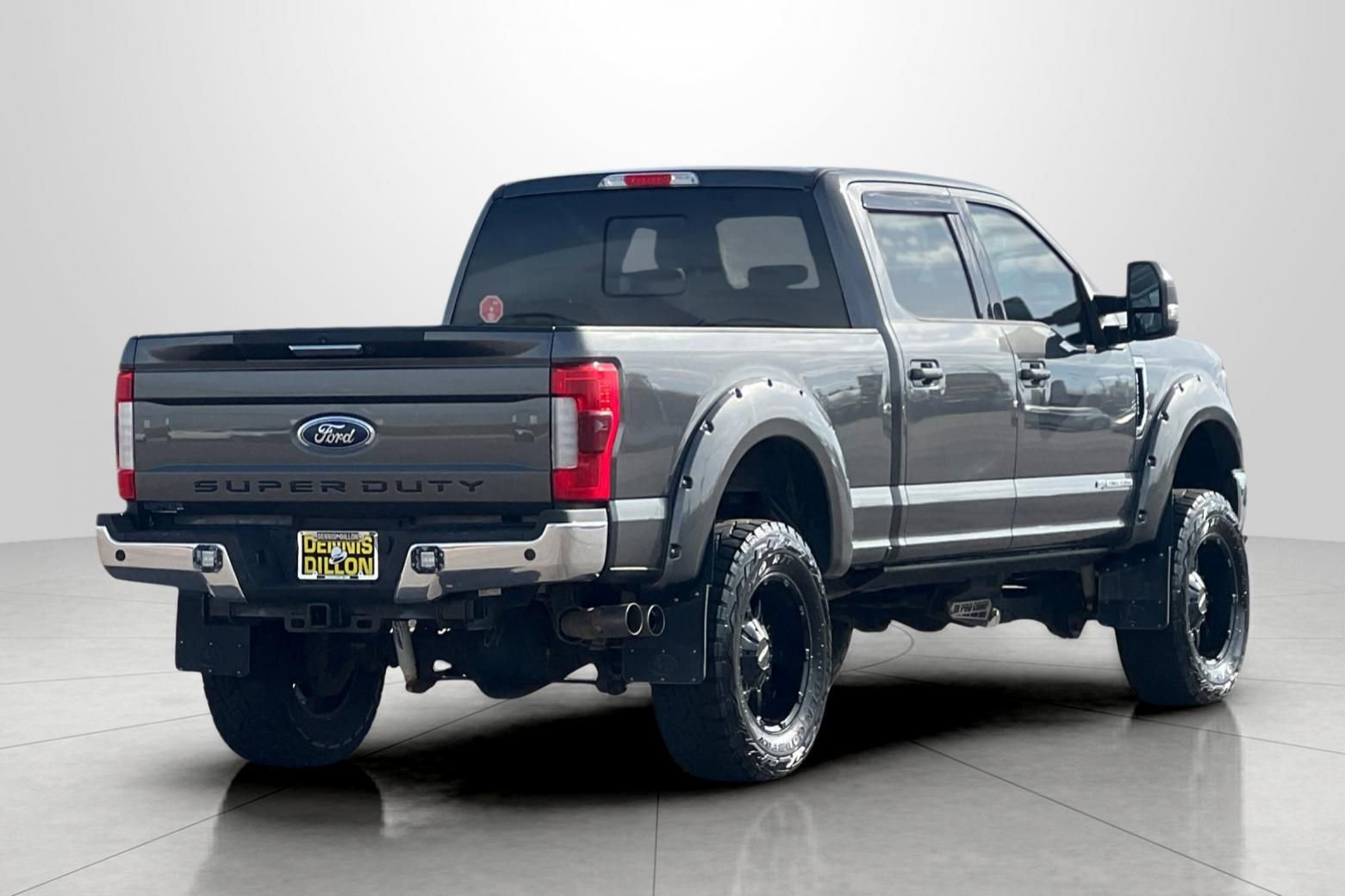 Used 2017 Ford F350 Lariat w/ Camper Package image 4