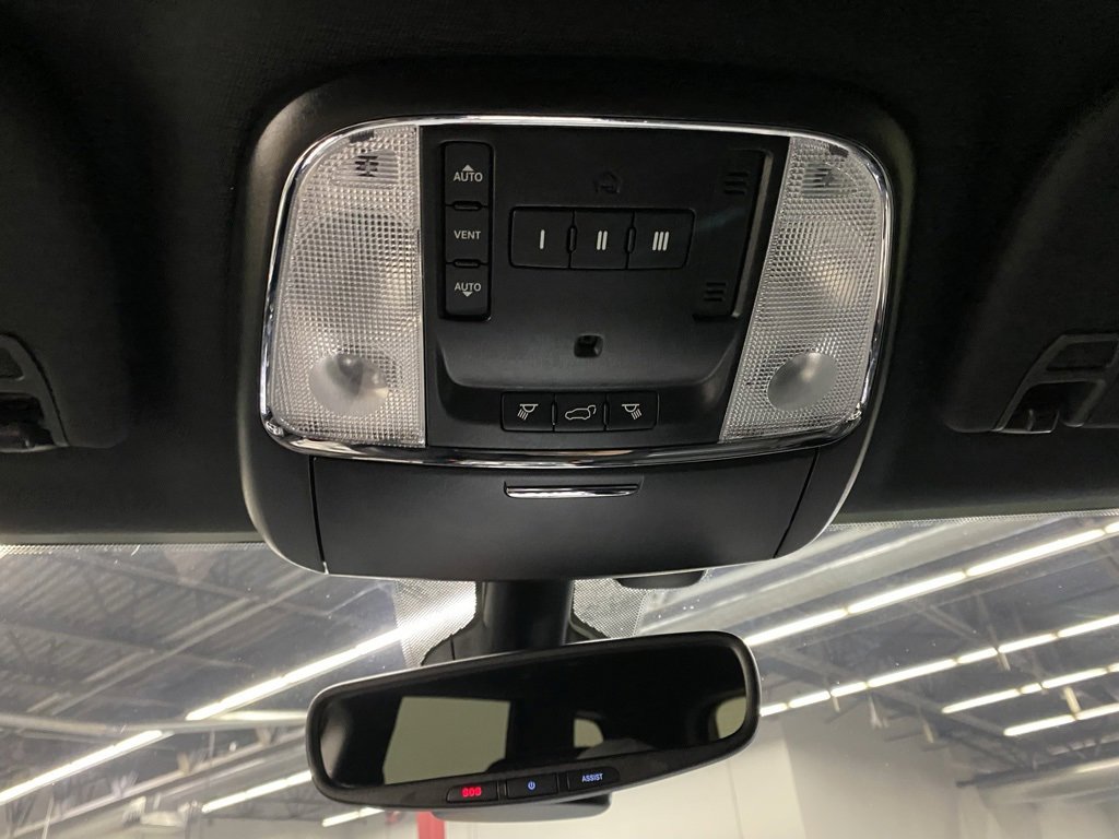 Used 2020 Jeep Grand Cherokee Limited image 26