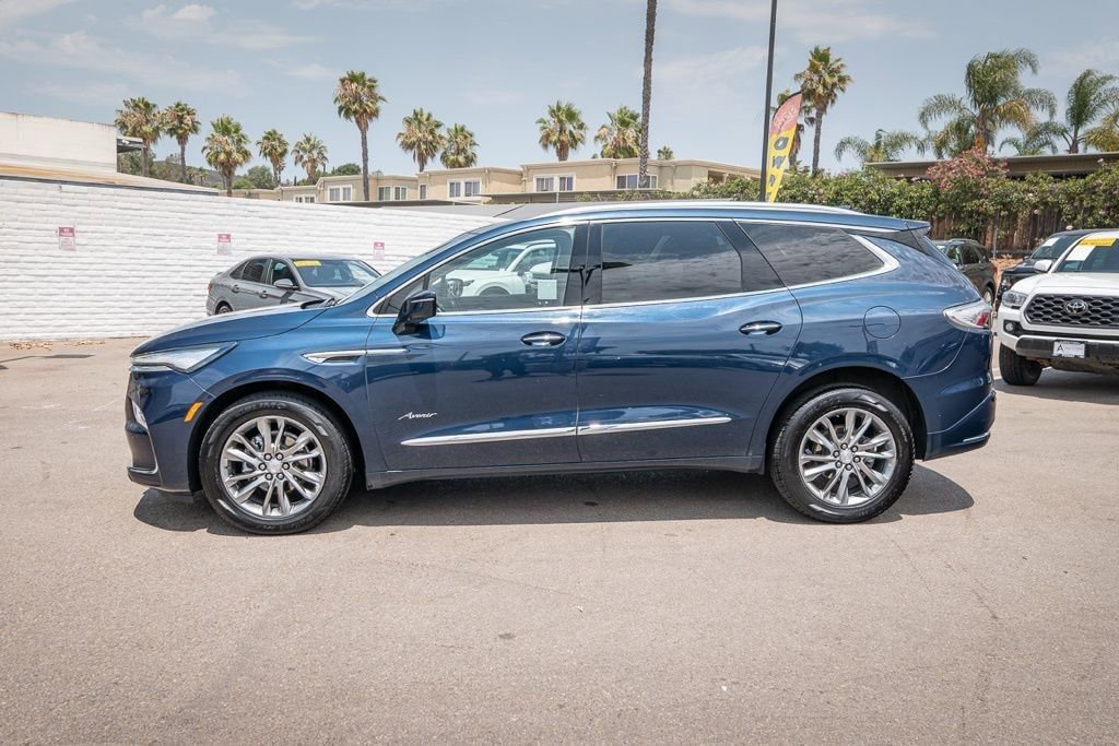 Used 2022 Buick Enclave Avenir w/ Avenir Technology Package AWD/4WD image 9