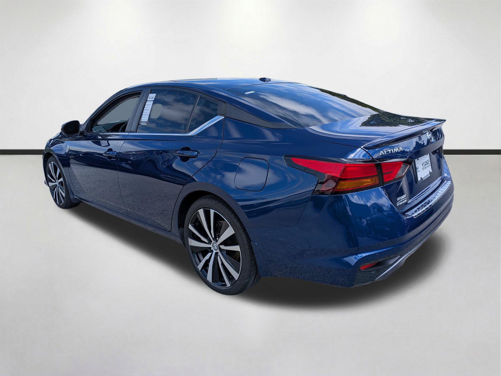 Used 2020 Nissan Altima 2.5 SR FWD image 6