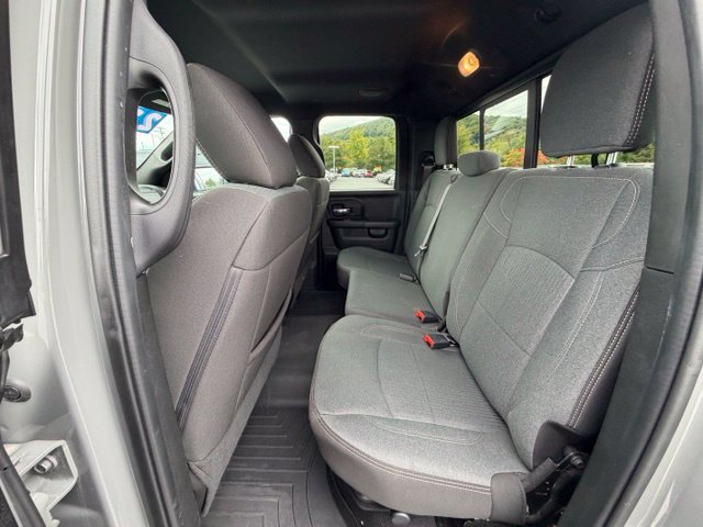 Used 2022 RAM 1500 Warlock w/ Ceramic Gray Warlock Package AWD/4WD image 35