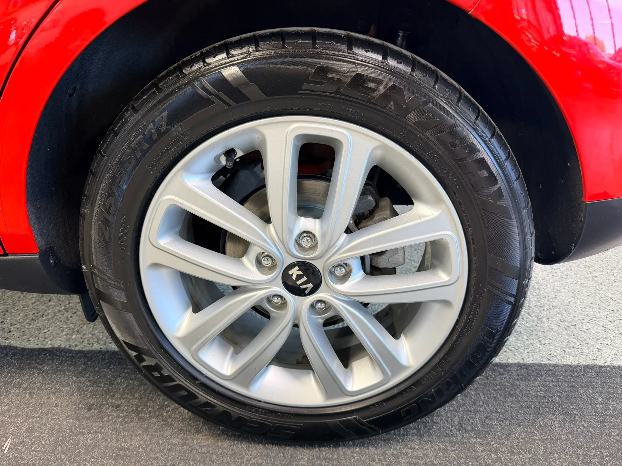 Used 2018 Kia Soul + FWD image 13