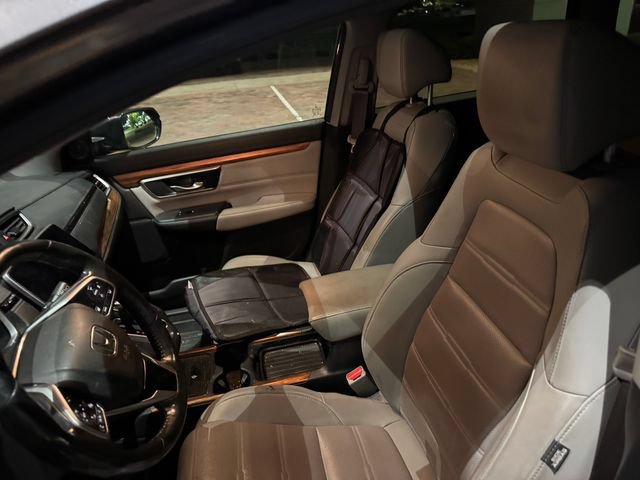 Used 2020 Honda CR-V Touring image 4