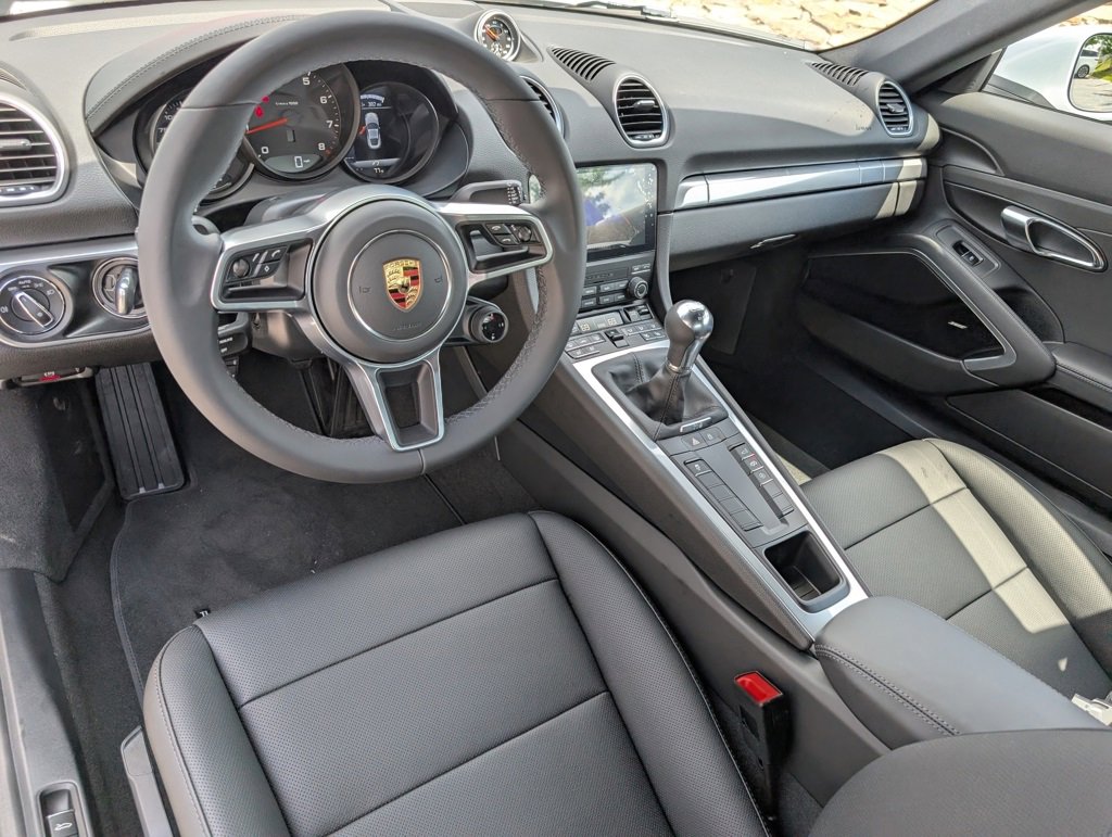 New 2025 Porsche 718 Cayman image 4