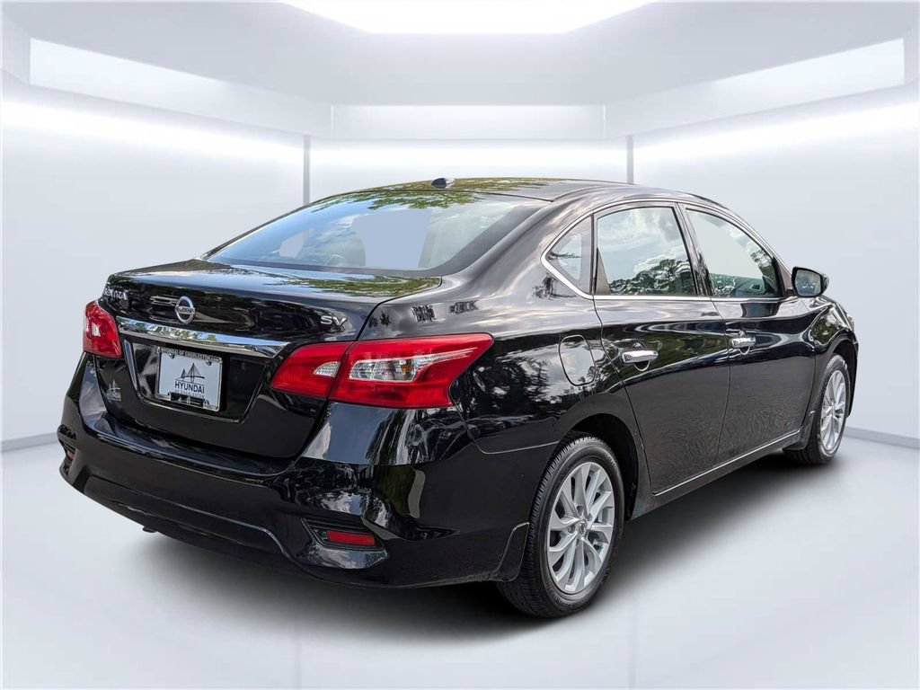 Used 2019 Nissan Sentra SV FWD image 3