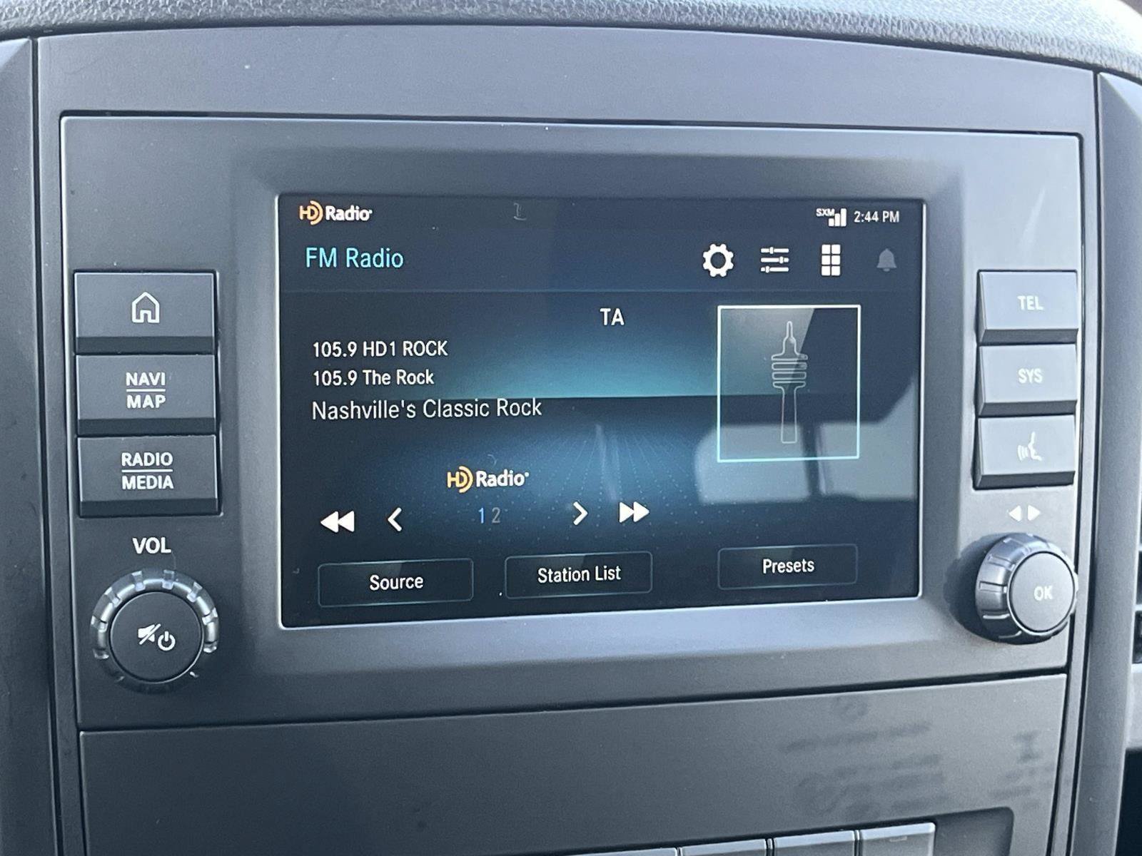 Used 2023 Mercedes-Benz Metris Passenger image 25