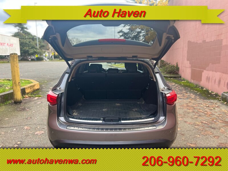 Used 2011 INFINITI FX35 2WD w/ Premium Pkg image 8