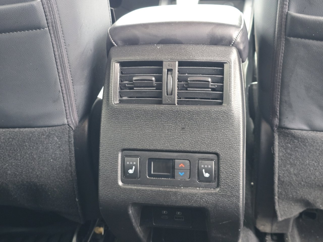 Used 2024 Mitsubishi Outlander SEL image 22