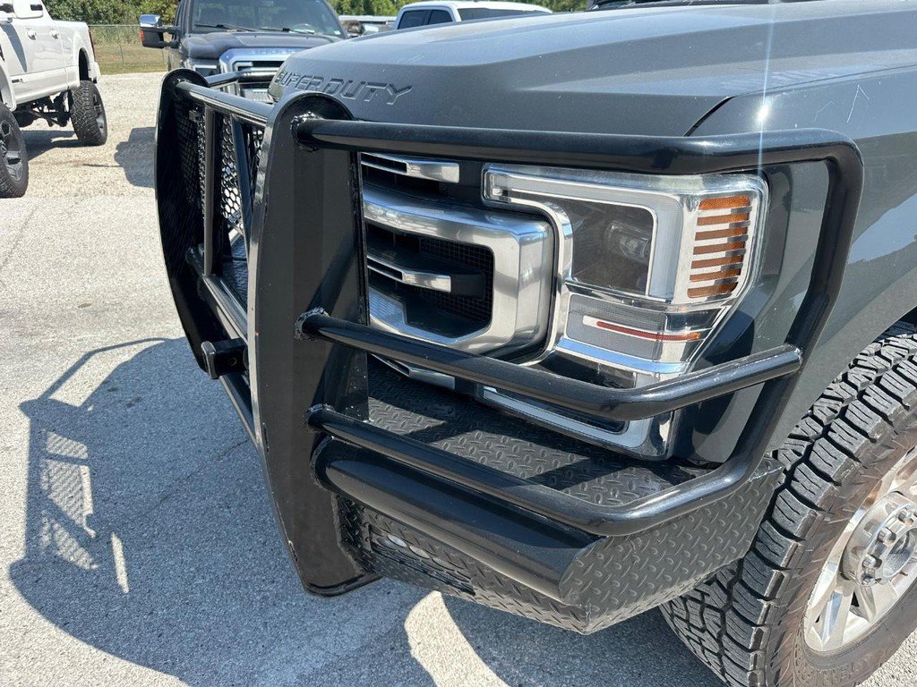 Used 2021 Ford F350 Platinum AWD/4WD image 7