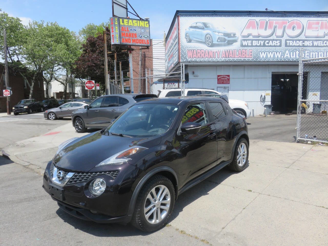 Used 2015 Nissan Juke SL AWD/4WD image 2