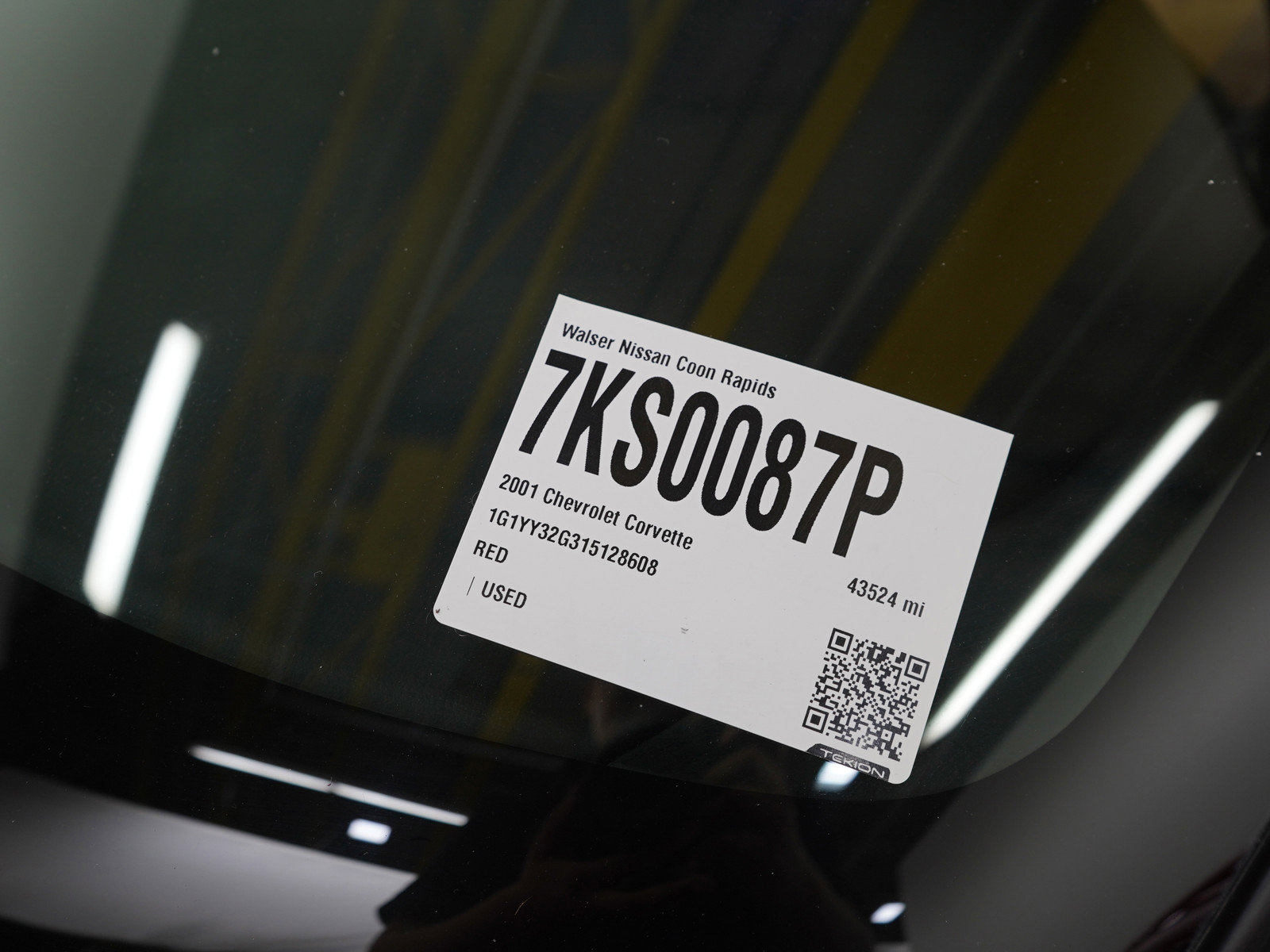 Used 2001 Chevrolet Corvette Convertible w/ Preferred Equipment Group1 image 34