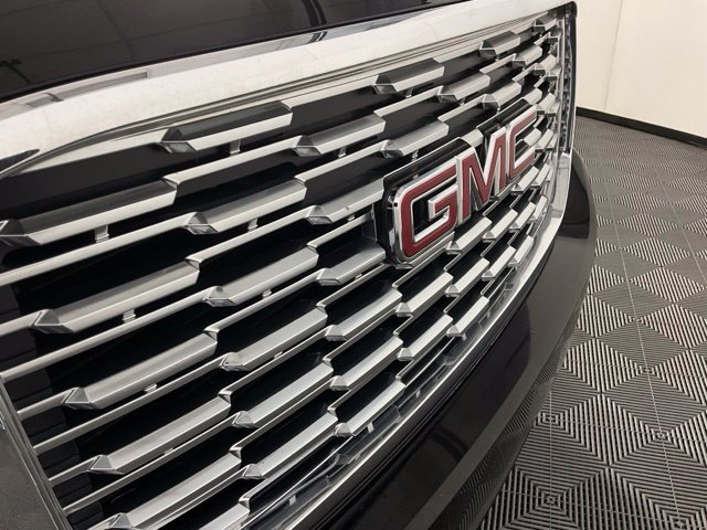 Used 2018 GMC Yukon Denali w/ Denali Ultimate Package AWD/4WD image 9