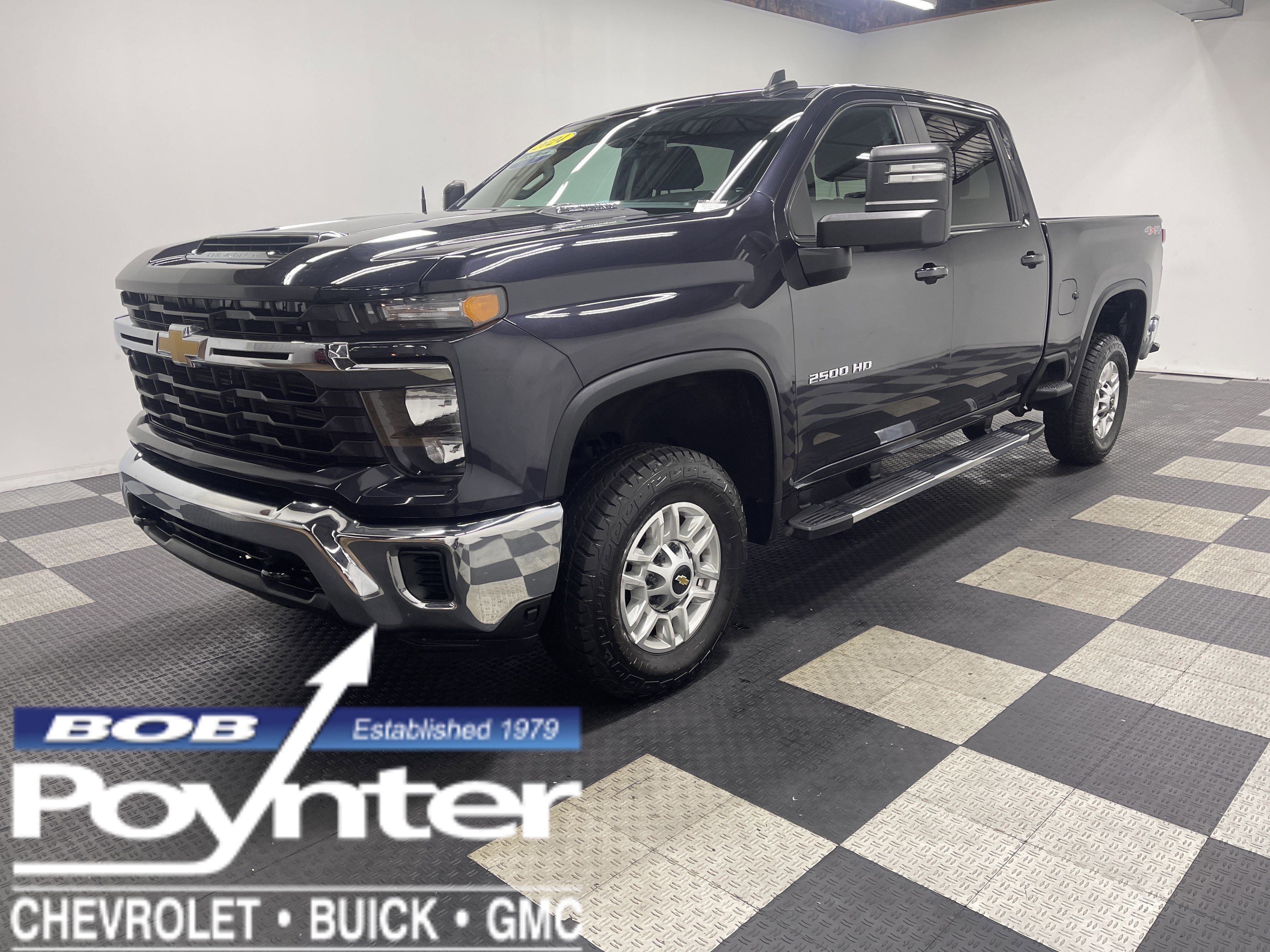 Used 2024 Chevrolet Silverado 2500 LT