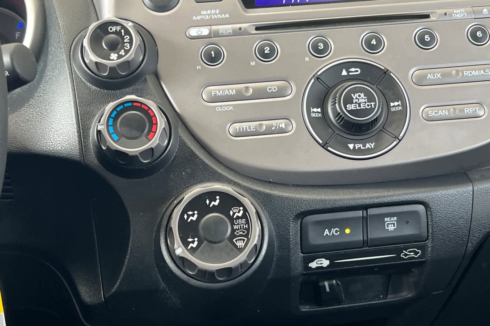 Used 2012 Honda Fit image 20